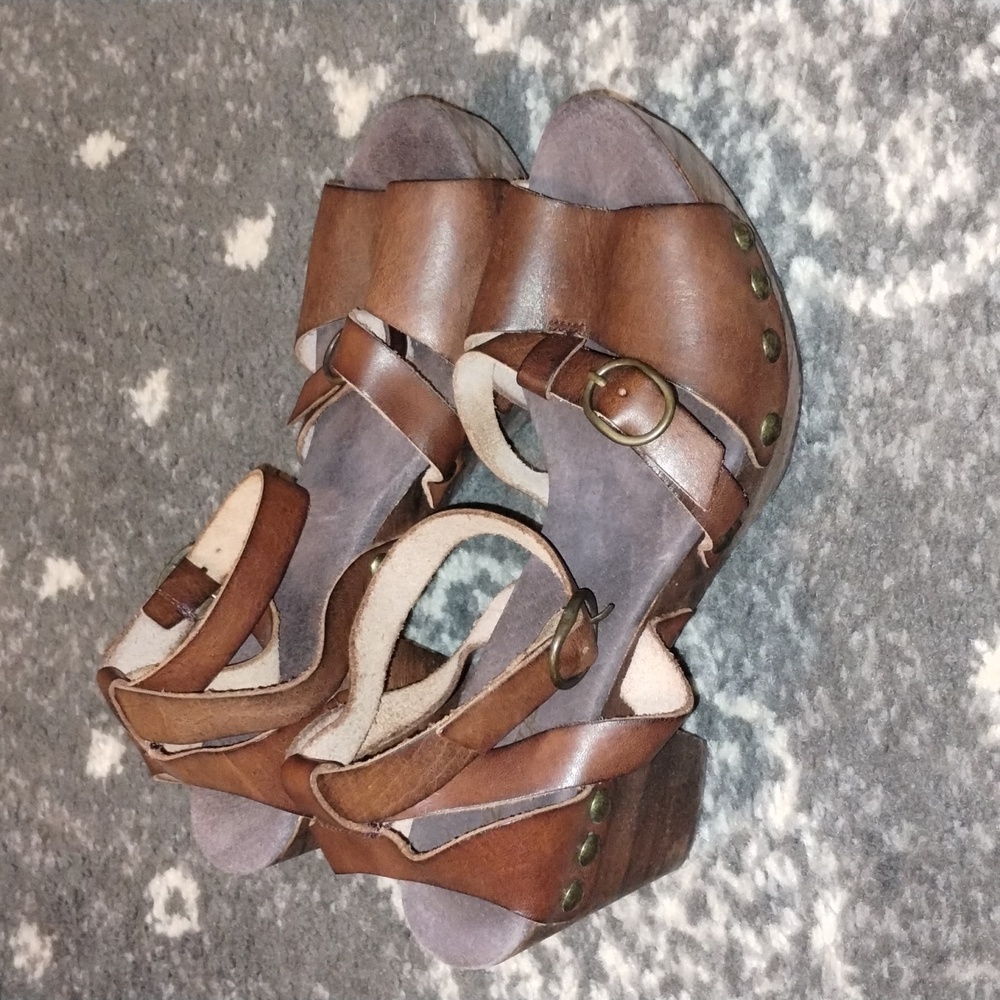 Free people leather and wood clogs
